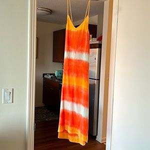 Never worn aerie orange coverup. Size medium.